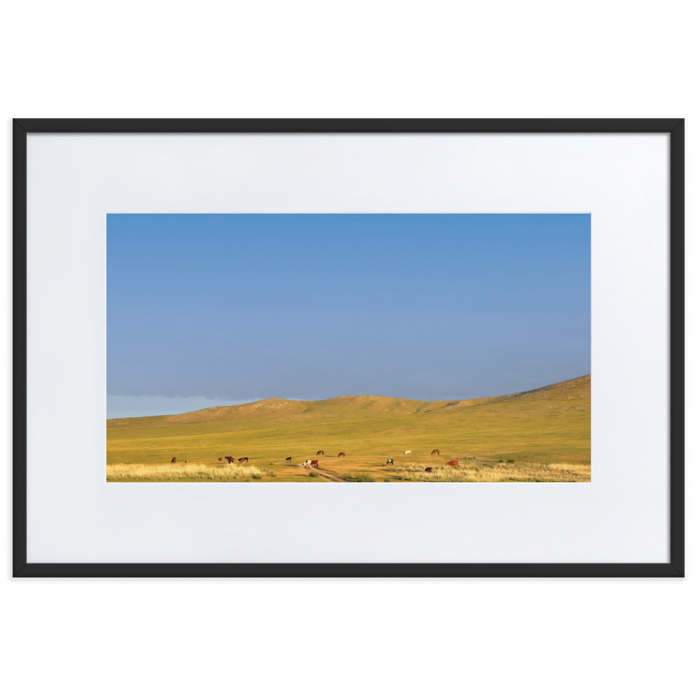 Poster mit Passepartout - Steppe on a calm morning, Mongolia Young Han Song Schwarz / 61×91 cm artlia