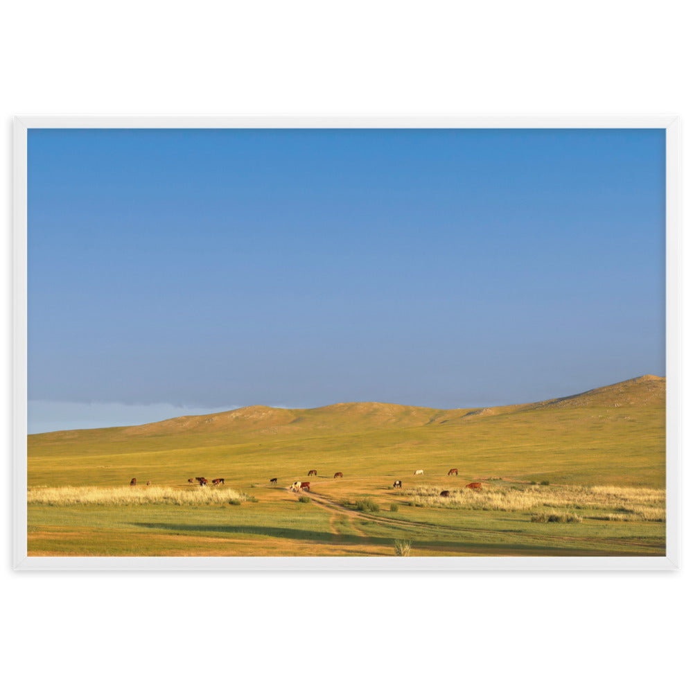 Poster mit Rahmen - Steppe on a calm morning, Mongolia Young Han Song Weiß / 61×91 cm artlia