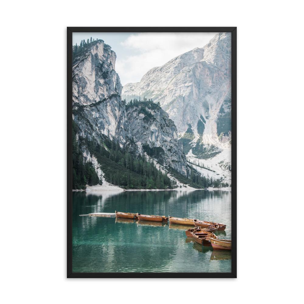 Braies lake 2 - Poster im Rahmen Kuratoren von artlia artlia