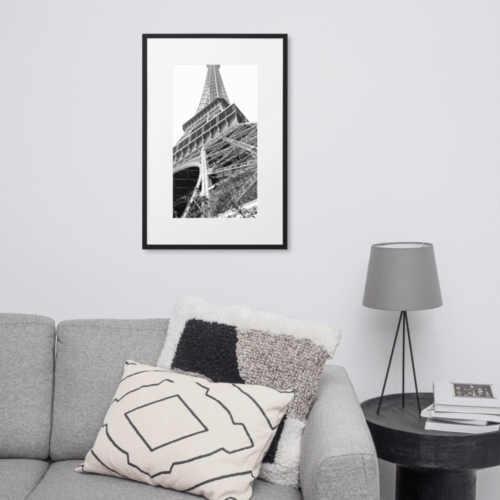 Paris Eiffel Tower - Poster im Rahmen mit Passepartout artlia artlia