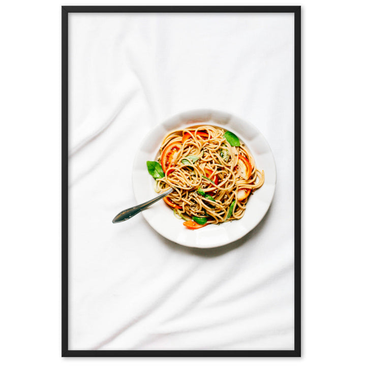 Poster mit Rahmen - leckere Spaghetti Kuratoren von artlia Schwarz / 61×91 cm artlia