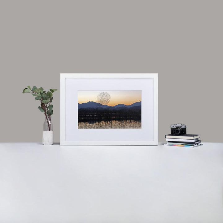 Sonnenuntergang im Junam-Wasserreservoir - Poster im Rahmen mit Passepartout Young Han Song weiß / 50×70 cm artlia